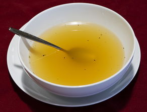 广东小伙火锅汤豪饮后痛风发作，痛不欲生！火锅爱好者需警惕！